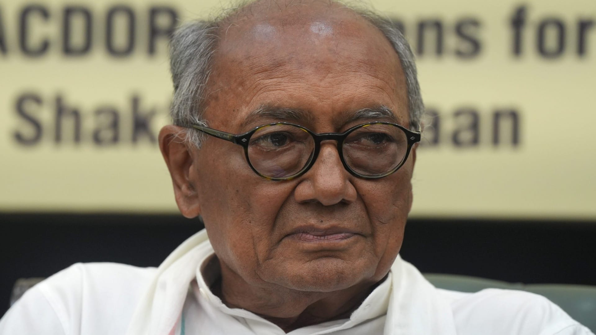 पूर्व मुख्यमंत्री दिग्विजय सिंह