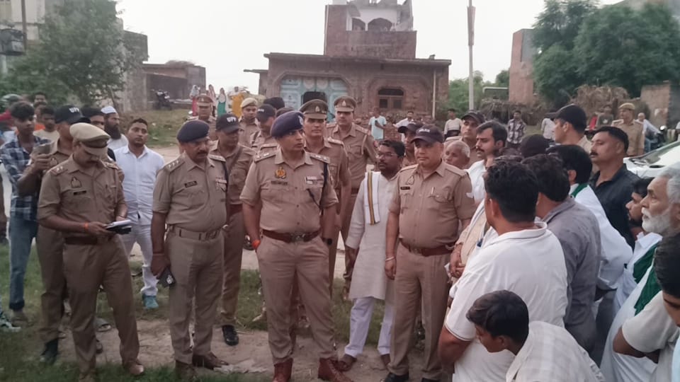 Muzaffarnagar Road accident Roadways bus hits two motorcycles while overtaking five dead