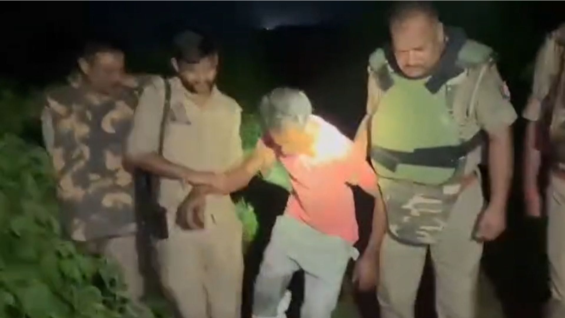 पुलिस के गिरफ्त में आरोपी