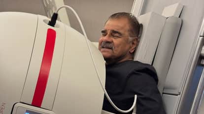 Bollywood Actor Sharat Saxena 76 Gets Standing MRI Ahead Of Lumbar Spine Surgery