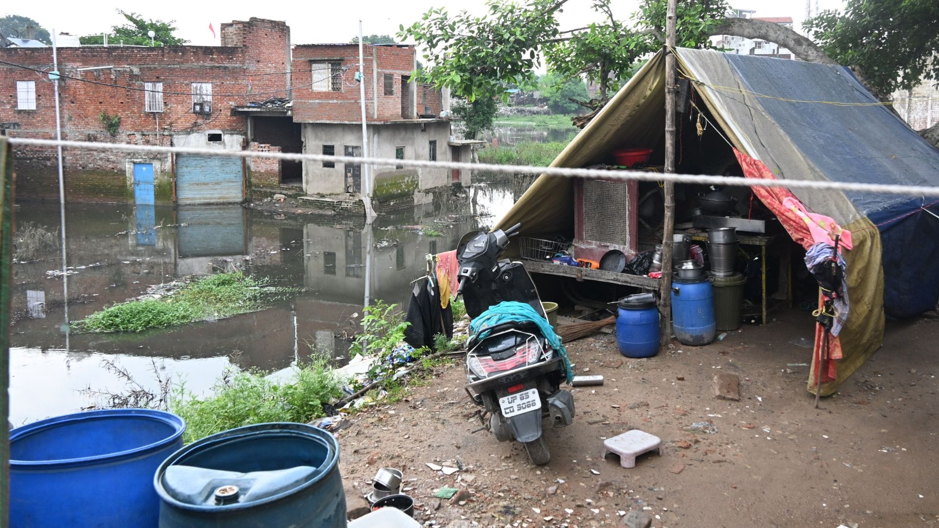 Ganga water level begins to rise in varanasi up by eight centimeters in 12 hours