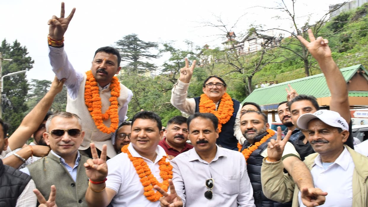 राजनीति: हिमाचल की जिला परिषदों में भाजपा का परचम, 11 में से 10 पर काबिज, शिमला में 26 साल बाद जीत hp Politics: BJP triumphs in Himachal's Zila Parishads, securing 10 out of 11; victory in Shimla after 26 year