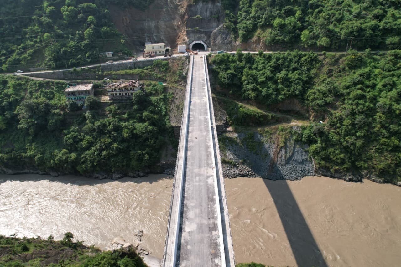 बदरीनाथ केदारनाथ मार्ग को जोड़ने वाला पुल