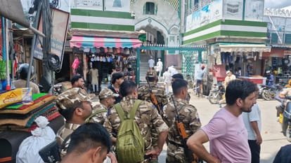 Saharanpur: Friday Prayers Held Peacefully After Collectorate Mosque Demolition, Heavy Police Deployment
