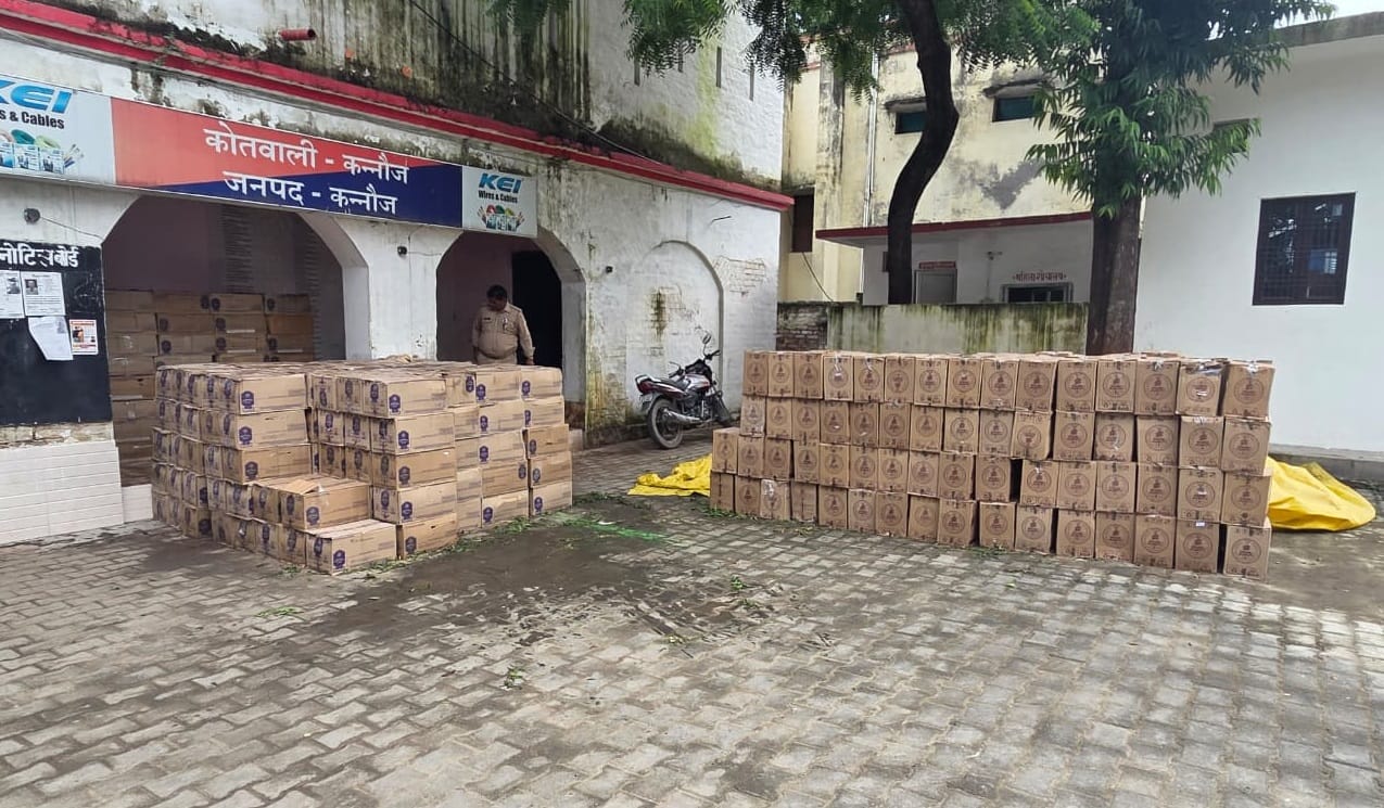 550 पेटी अंग्रेजी शराब पकड़ी