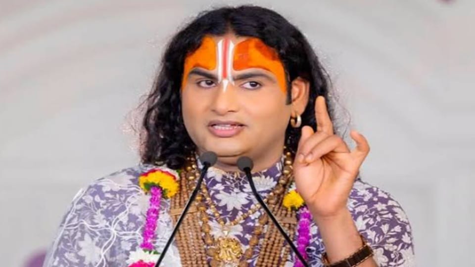 Karnal Aniruddhacharya stated that Rampal's followers disrespect the deities and are enemies of Sanatan Dharma