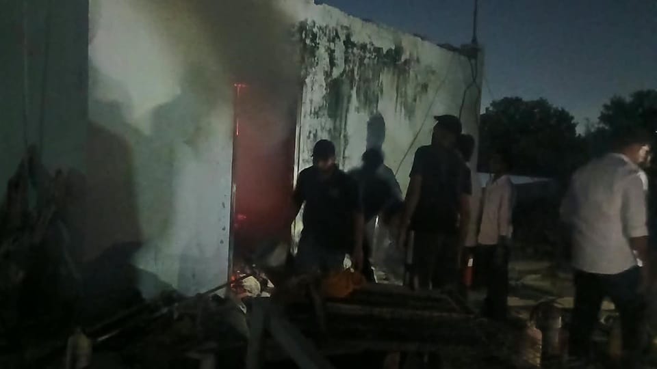 कुरुक्षेत्र विश्वविद्यालय की पीएचडी लाइब्रेरी की छत पर लगी आग