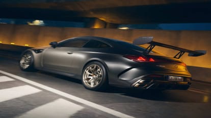 Mercedes-AMG CLE 646 Spezialanfertigung Unveiled 646 PS V8, RWD, Just 30 Units
