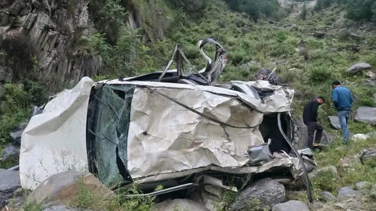 दुर्घटनाग्रस्त कार।
