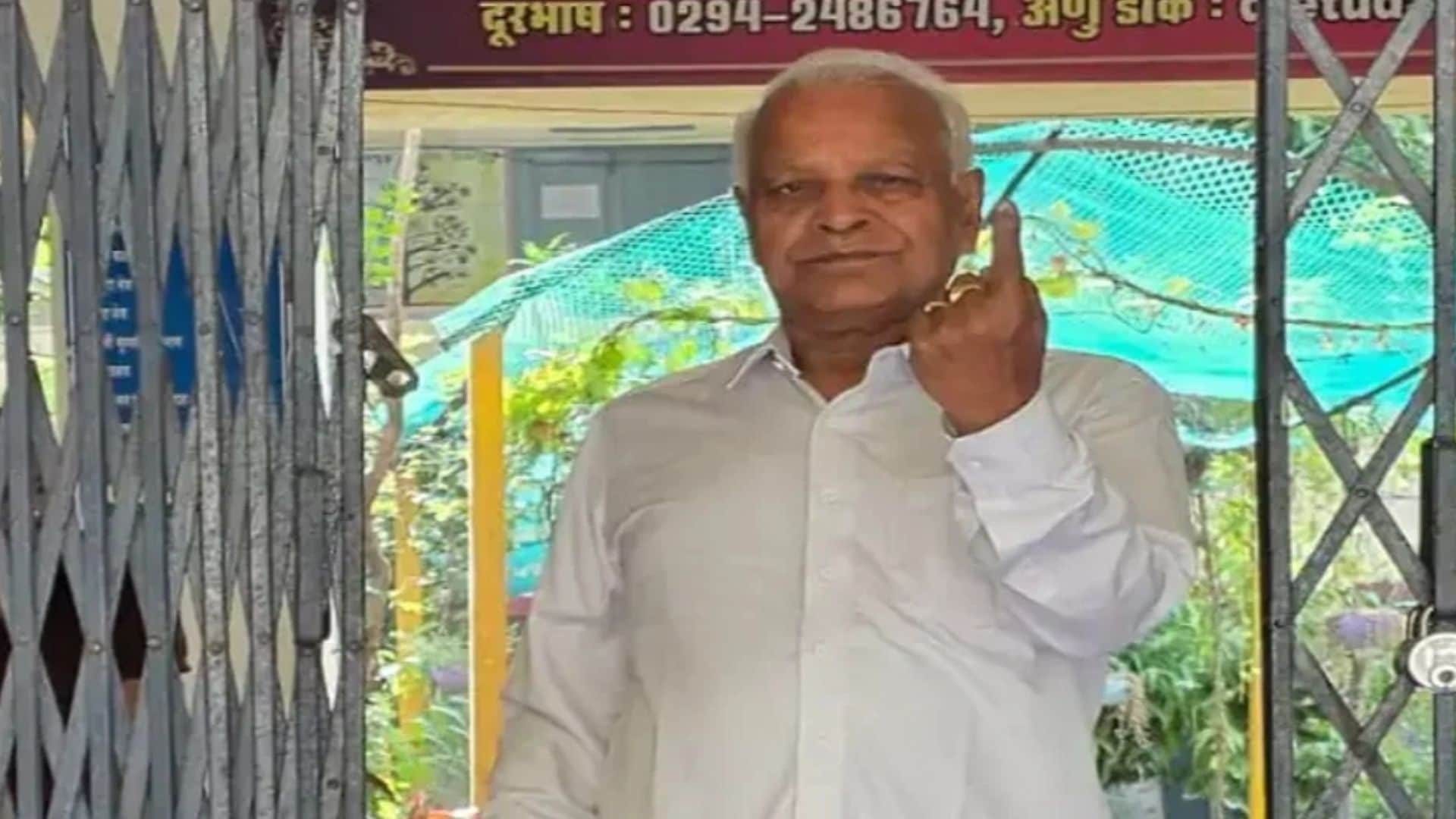 विधायक ताराचंद जैन ने किया मतदान