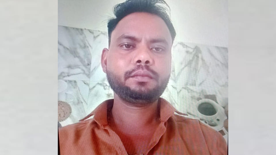 अनुज की फाइल फोटो