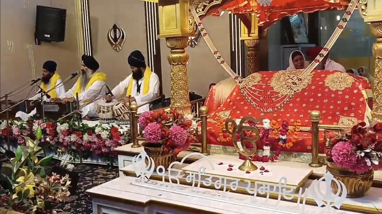 Guru Granth Sahib First Prakash Parv Celebrated With Devotion in Kanpur