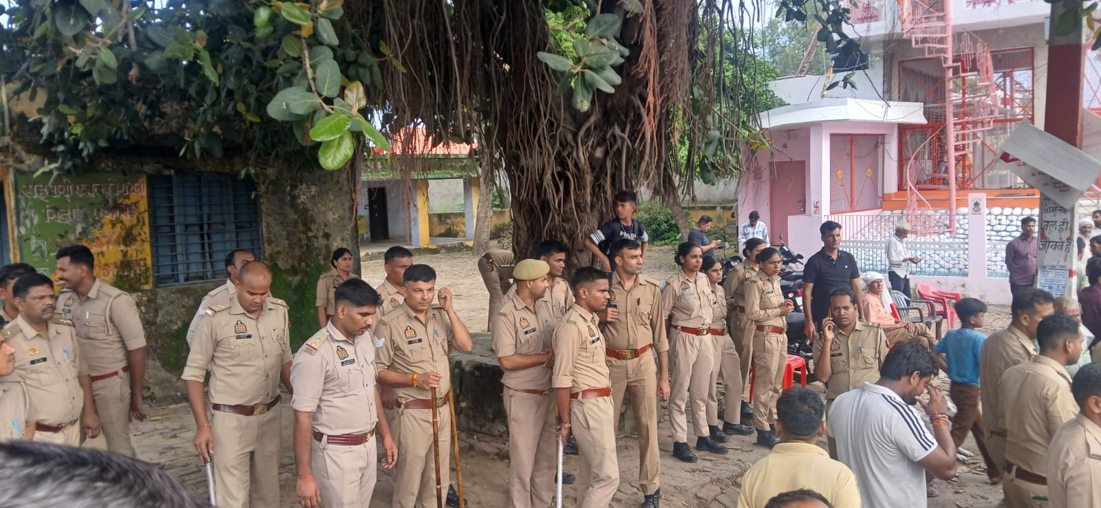 Nitin Murder Case: Villagers Block Meerut-Bijnor Road With Body, Demand Arrest and Encounter of Accused