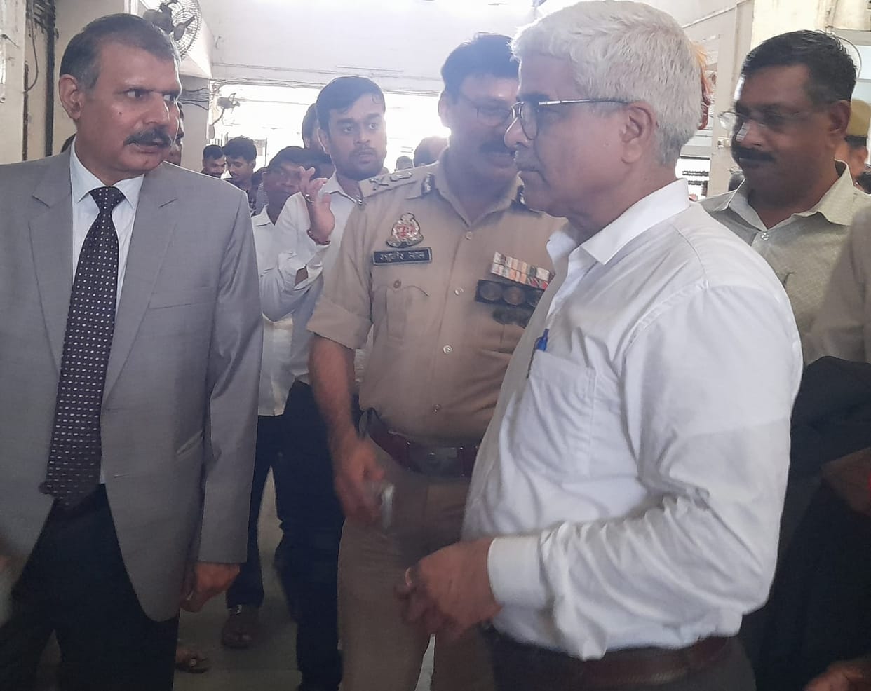 Kanpur Lawyers Protest During National Lok Adalat, Ask Advocates to Leave Courtrooms