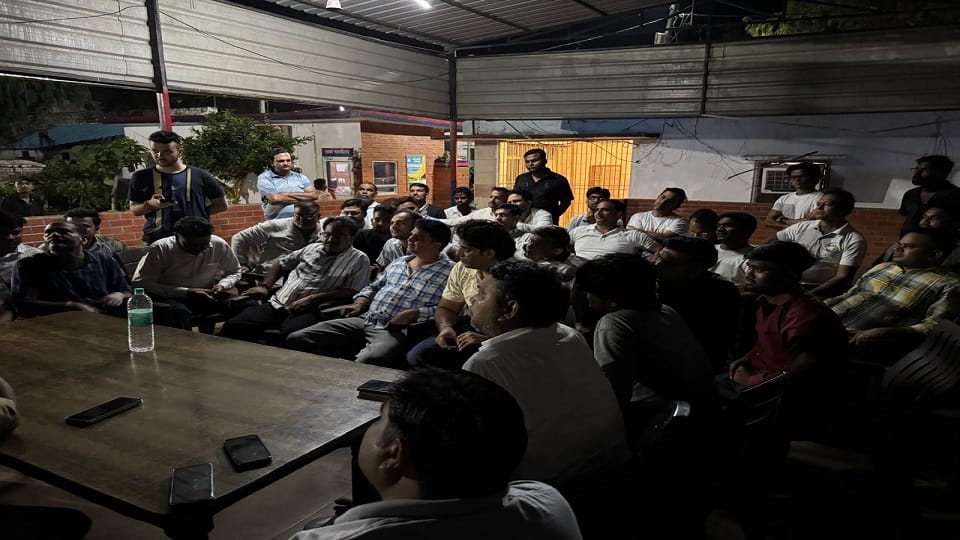 Uproar at Kotwali police station over allegations of misconduct towards a lawyer in Hapur