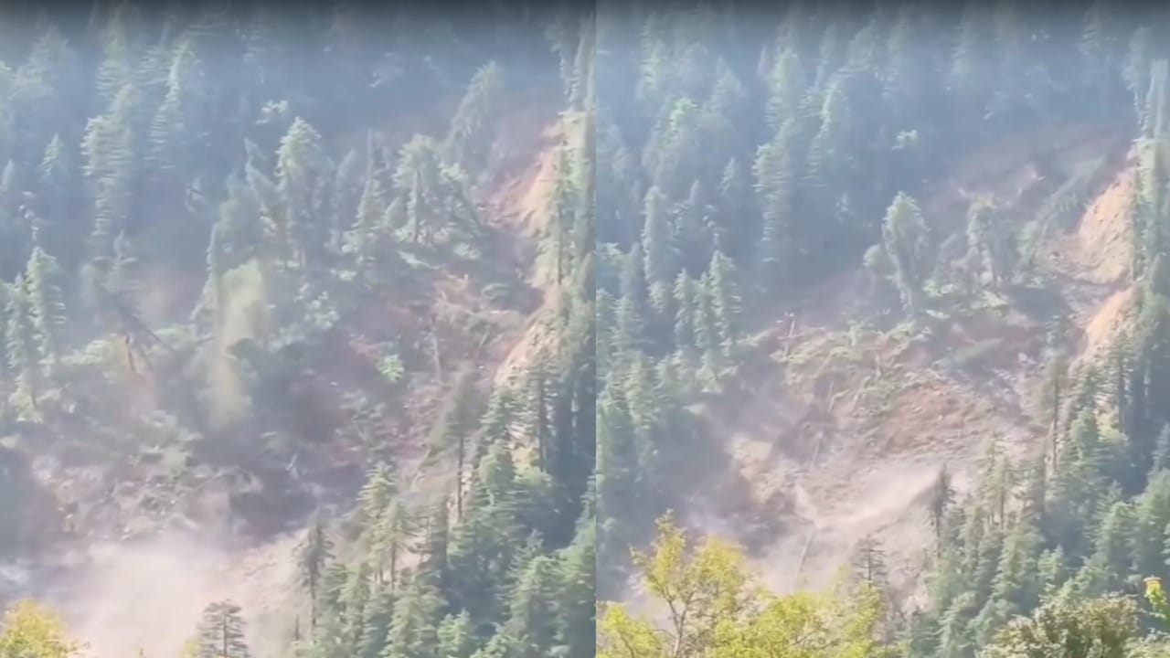 रामपुर के फांचा कंडा में भारी भूस्खलन।