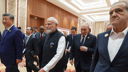 पीएम मोदी द्वारा साझा की गईं तस्वीरें