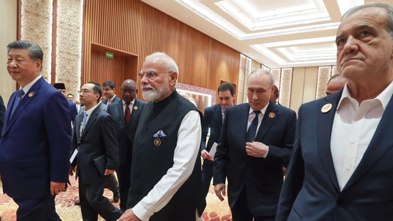 PM Modi Shares Powerful Photo With Putin and Xi Jinping What Does This One Frame Signal Mean