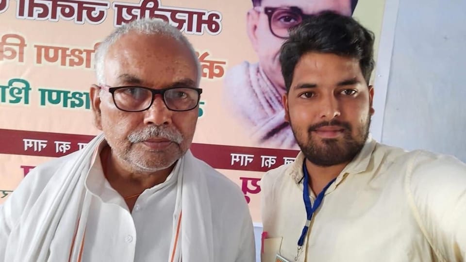 Vinod Sahani Murder Case in Gonda Photo of main accused with BJP leaders goes viral