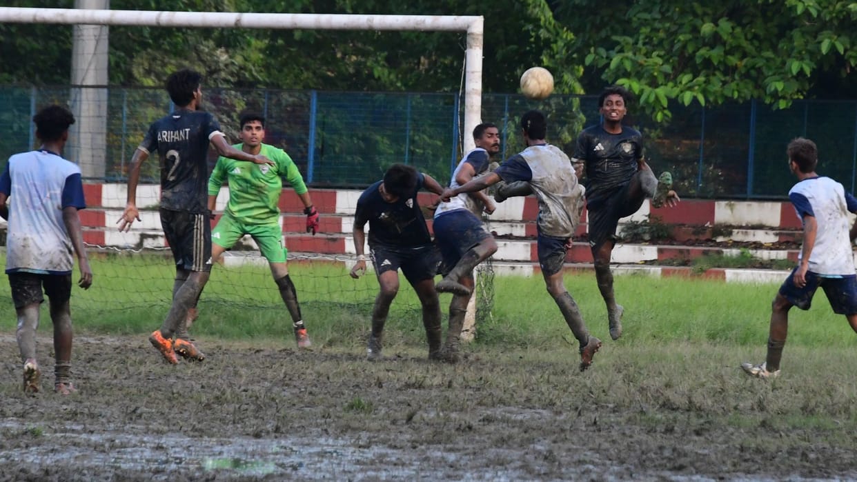 Football League: Daksh scored hat-trick with goals in 42nd 52nd and 68th minutes in Varanasi
