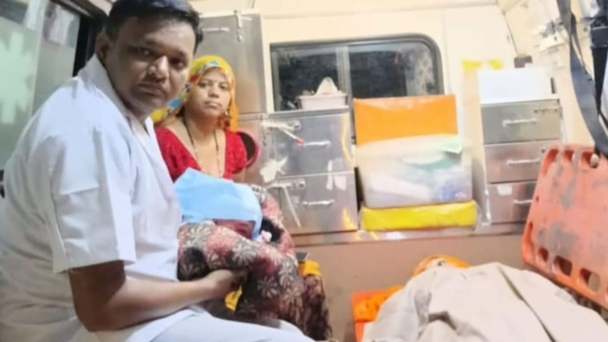 alwar pratapgarh pregnant women delivery ambulance referral system health services jaipur