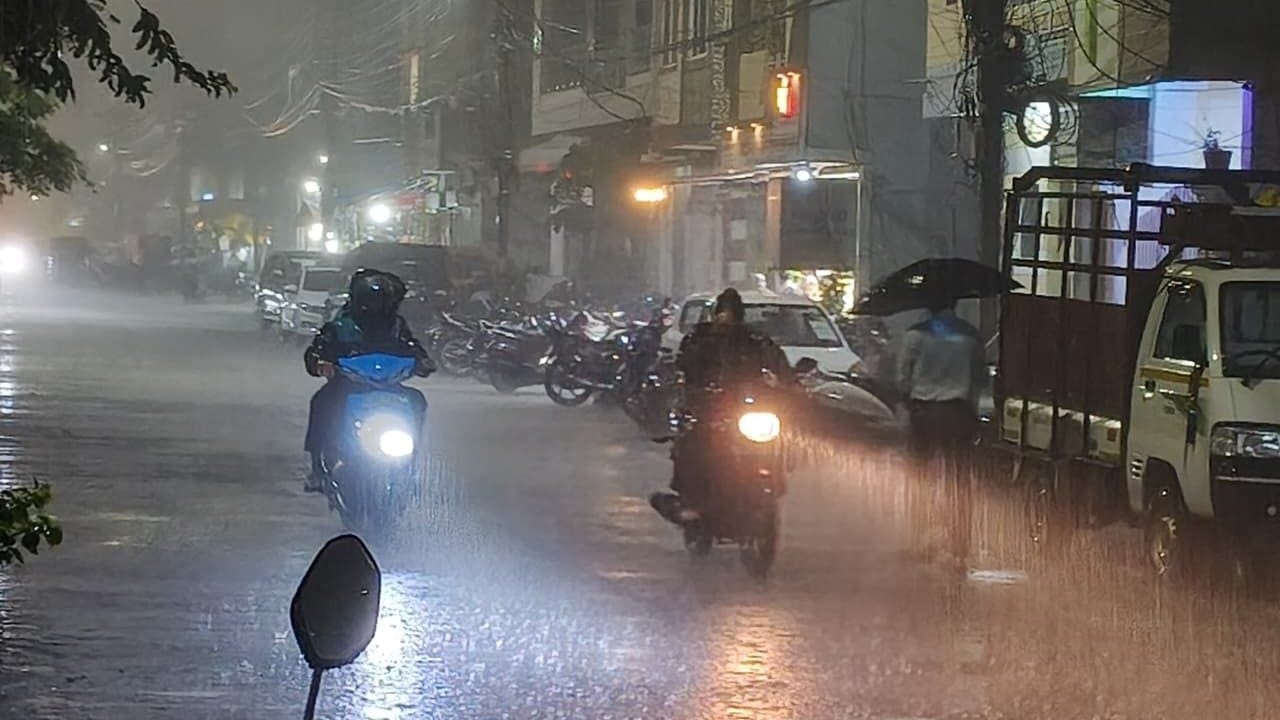 indore-weather-update-heavy-rain-yellow-alert-september-monsoon-data