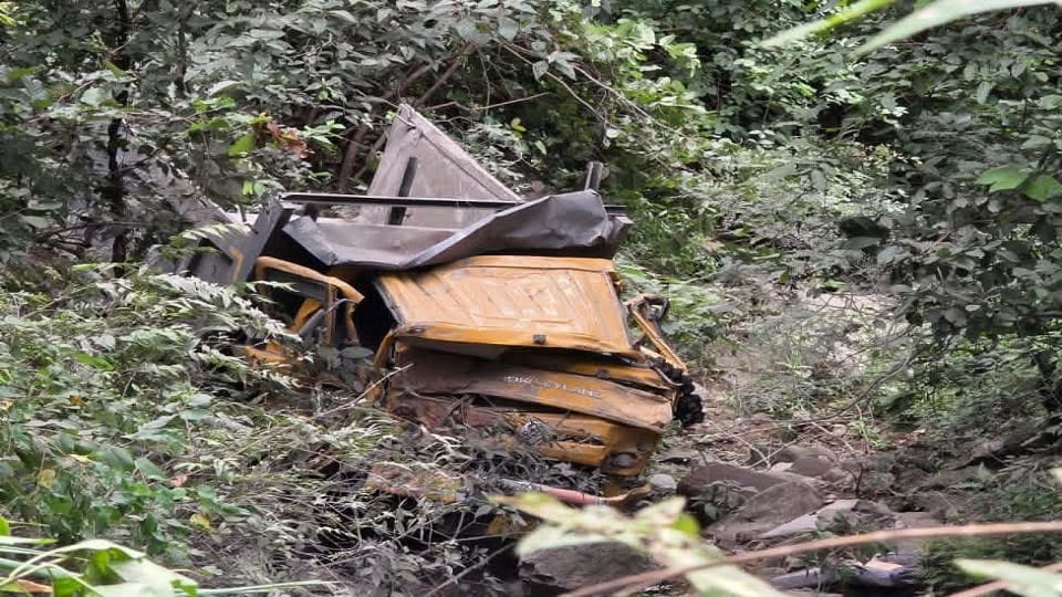 Out-of-control dumper falls into gorge on Mohan-Ranikhet highway; driver dies