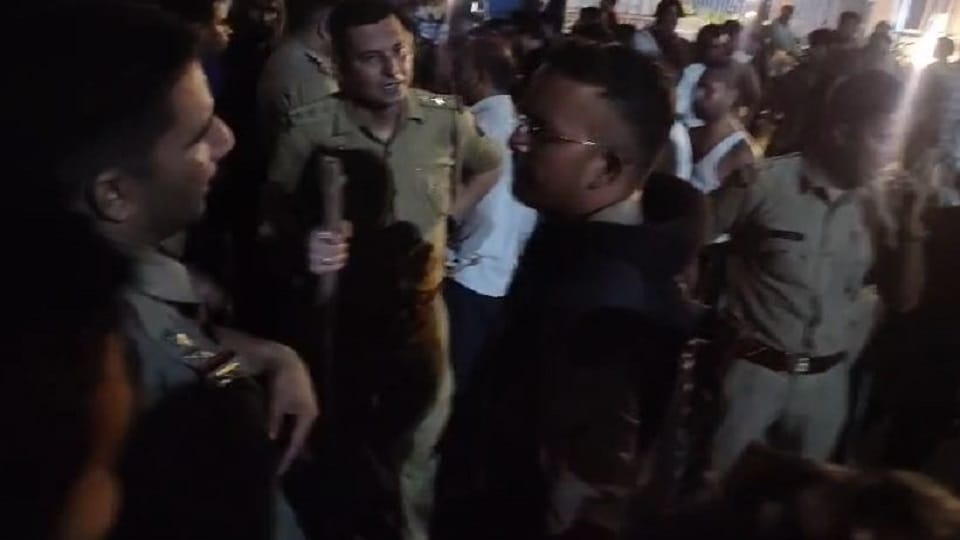 mob beat up three youths at Tehra fair in Mathura