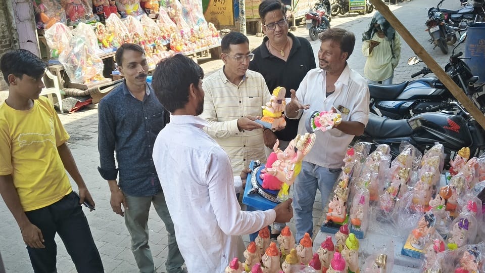 Buying idols for Ganesh Chaturthi