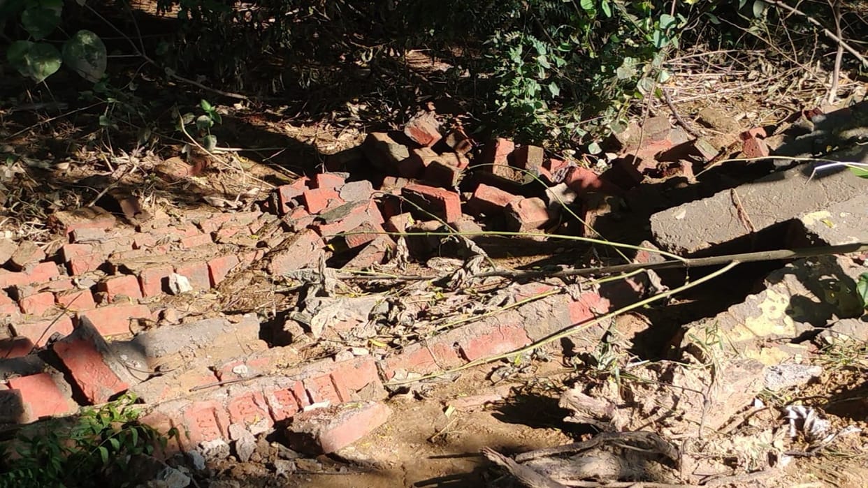 Wall of under-construction roadways bus stand in Izzatnagar collapses in Bareilly
