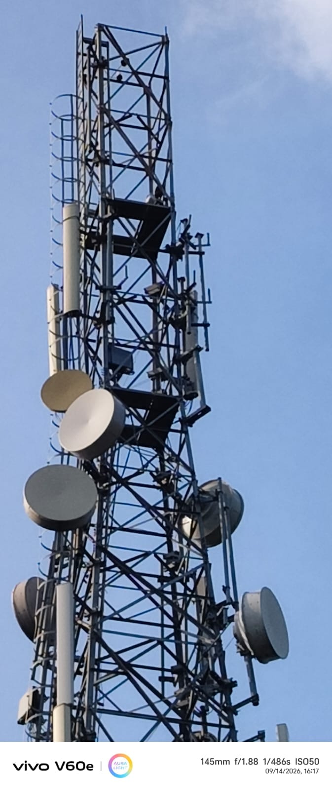 Farrukhabad: Youth Climbs Tower Over Marriage Dispute, Threatens to Jump