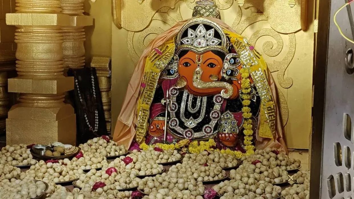 Grand Ganesh Utsav Celebrations in Ujjain: 5.51 Lakh Modaks Offered Alongside a Strong Eco-Protection Message