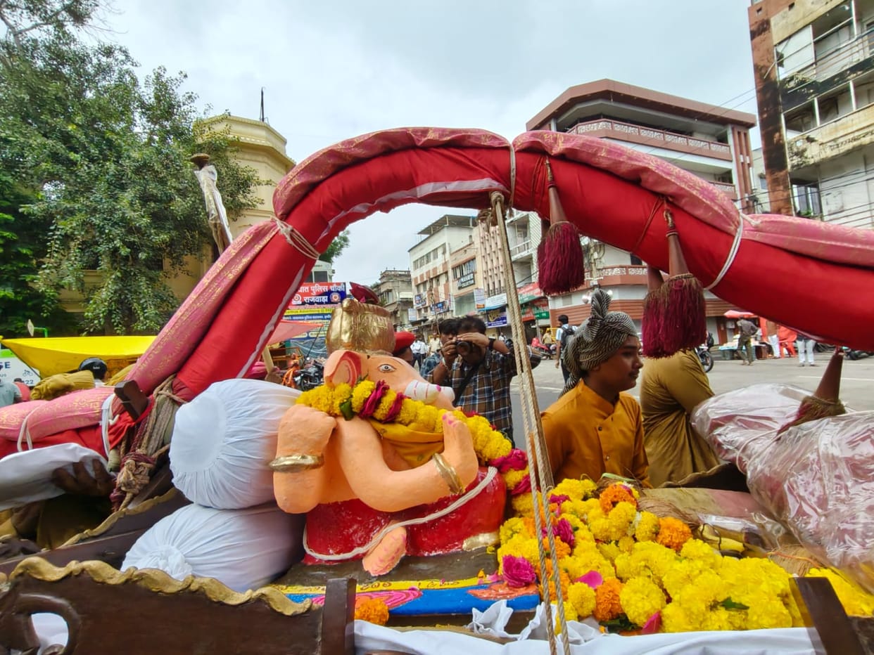 Indore: Ganeshotsav fervor grips Indore; Lord Ganesha installed in homes, and crowds of devotees throng Khajra