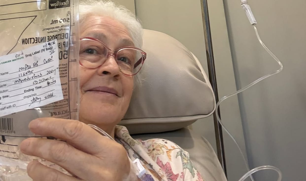 Veteran Actress Nafisa Ali Battling Stage 4 Ovarian Cancer Spreads To Liver Share Health Updates