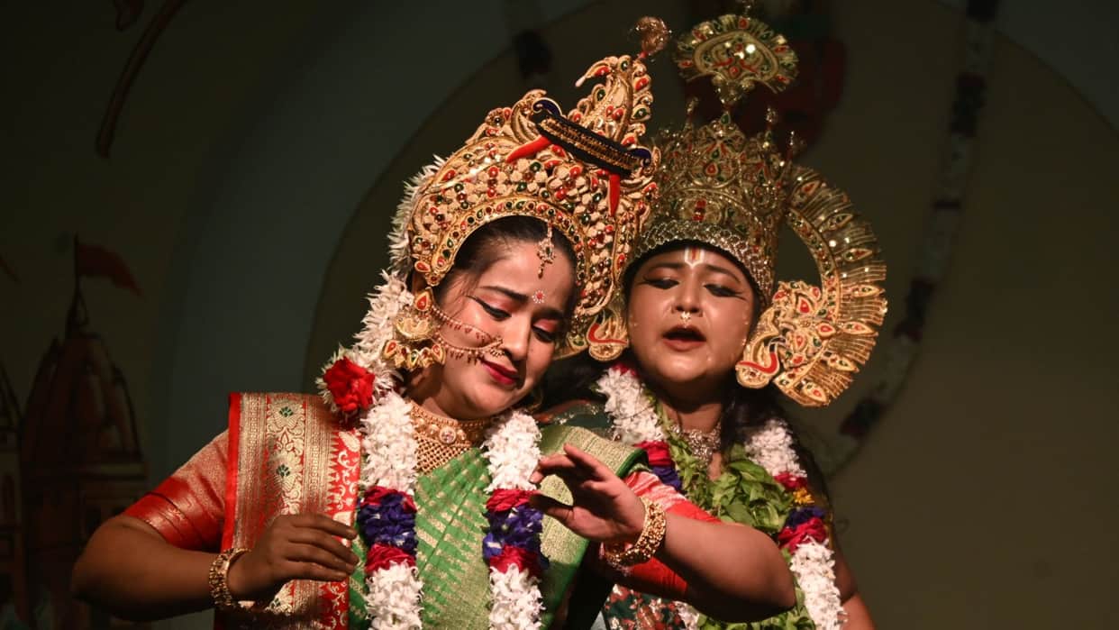 Kashika Gen Z witnesses Ram Ki Shakti-Puja celebration of melody and color photos of dance-drama