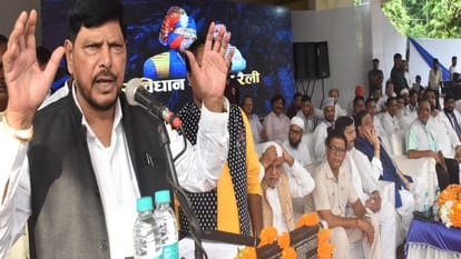 मुरादाबाद में संबोधित करते रामदास अठावले