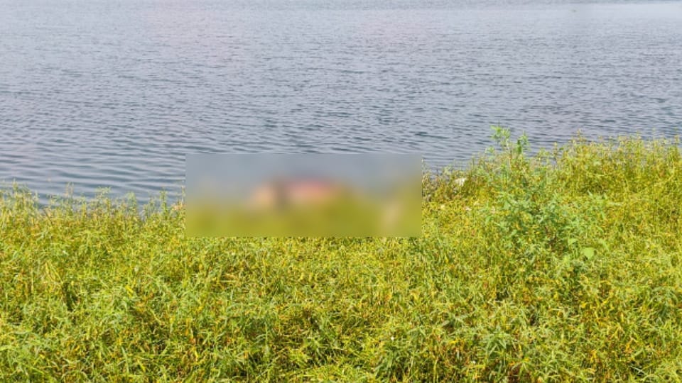 Unidentified Man’s Body Found in Pond in Karnawal, Police Begin Identification