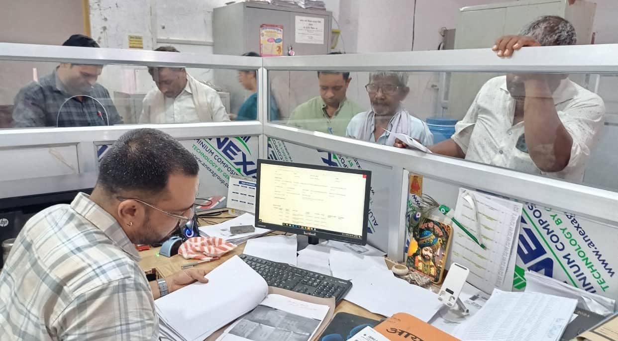 Missing Documents Stall PM Kisan Samman Nidhi Registration for 45 Families in Kanpur Dehat