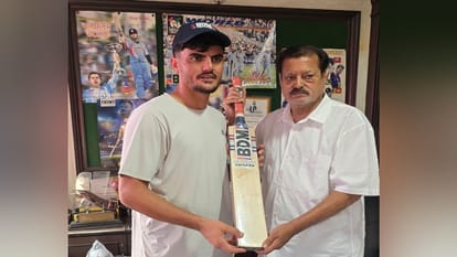 Meerut: Afghanistan wicketkeeper-batsman Noor-ul-Rahman bought bats and made these remarks about Virat