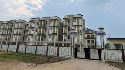 अल्पसंख्यक आवासीय विद्यालय बनकर तैयार