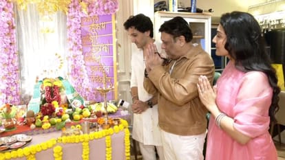 गणपति पूजा के दौरान गोविंदा