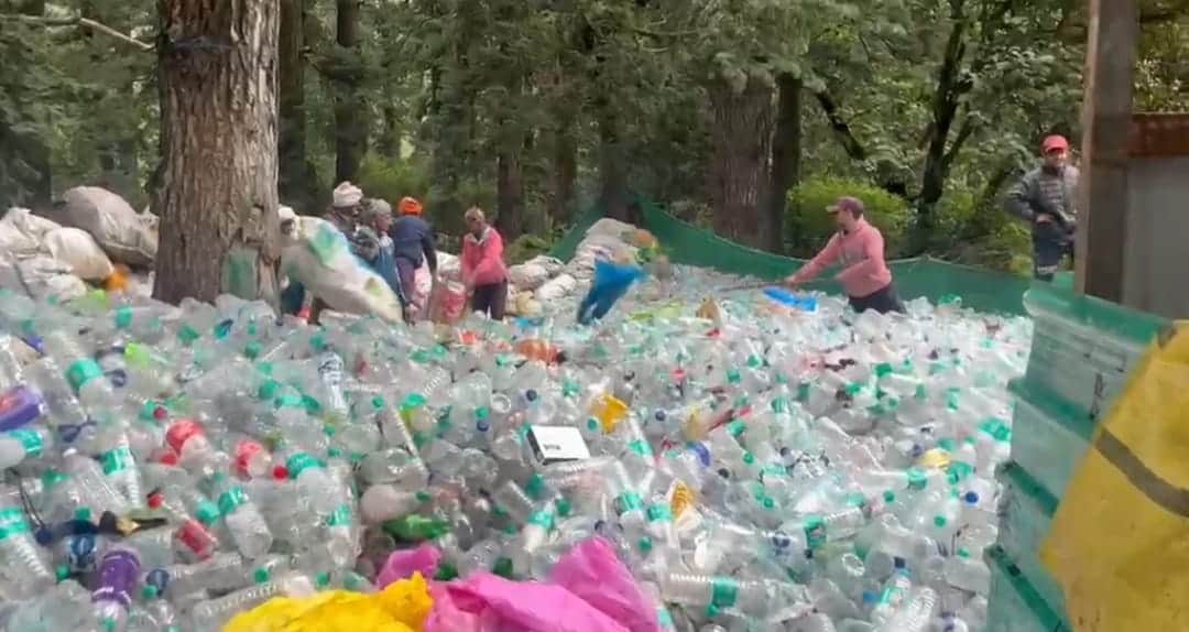 Hemkund Sahib Yatra Route Over 22,400 Plastic Bottles Collected Waste Cleanup Drive Continues Uttarakhand news