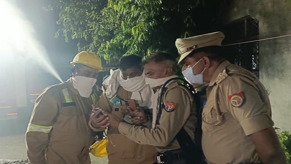 Meerut: Chlorine gas leak from STP in Pallavpuram; breathing became difficult, causing a stampede