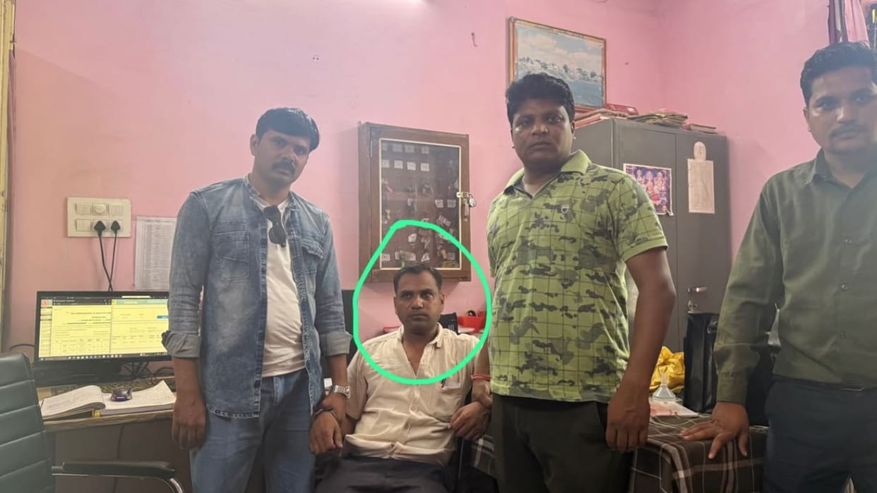 Madhya Pradesh: Lokayukta catches warehousing employee demanding ₹90,000 bribe for NOC