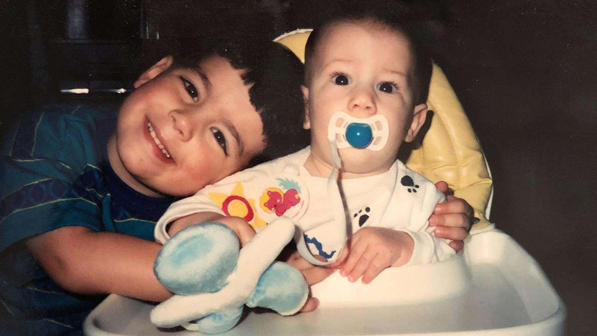 Nick Jonas 34th Birthday dating miley cyrus to marrying priyanka chopra life story of singer