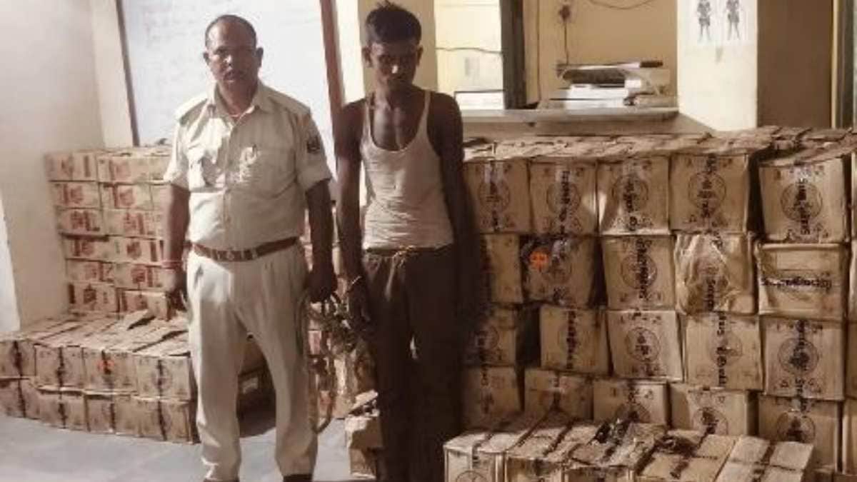 begusarai liquor seized postal parcel pickup 1186 litres dumka jharkhand bihar smuggling