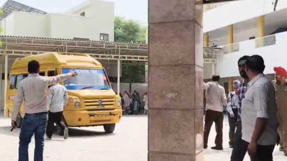 Bomb threat against Jalalabad schools Administration on alert following email threat
