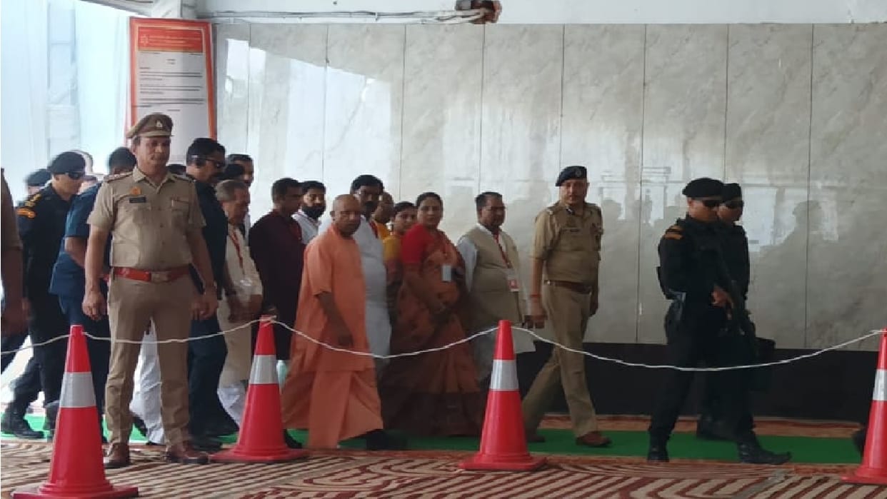 Chief Minister paid tribute to late MLA Anil Sharma