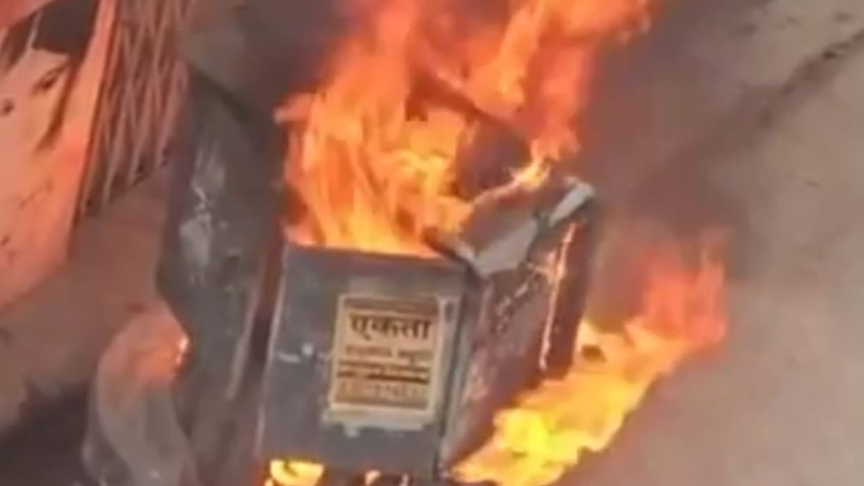 Varanasi Transformer burns out due to monkeys antics leaving 100 homes without power