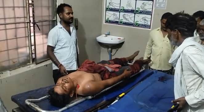 अस्पताल में भर्ती घायल